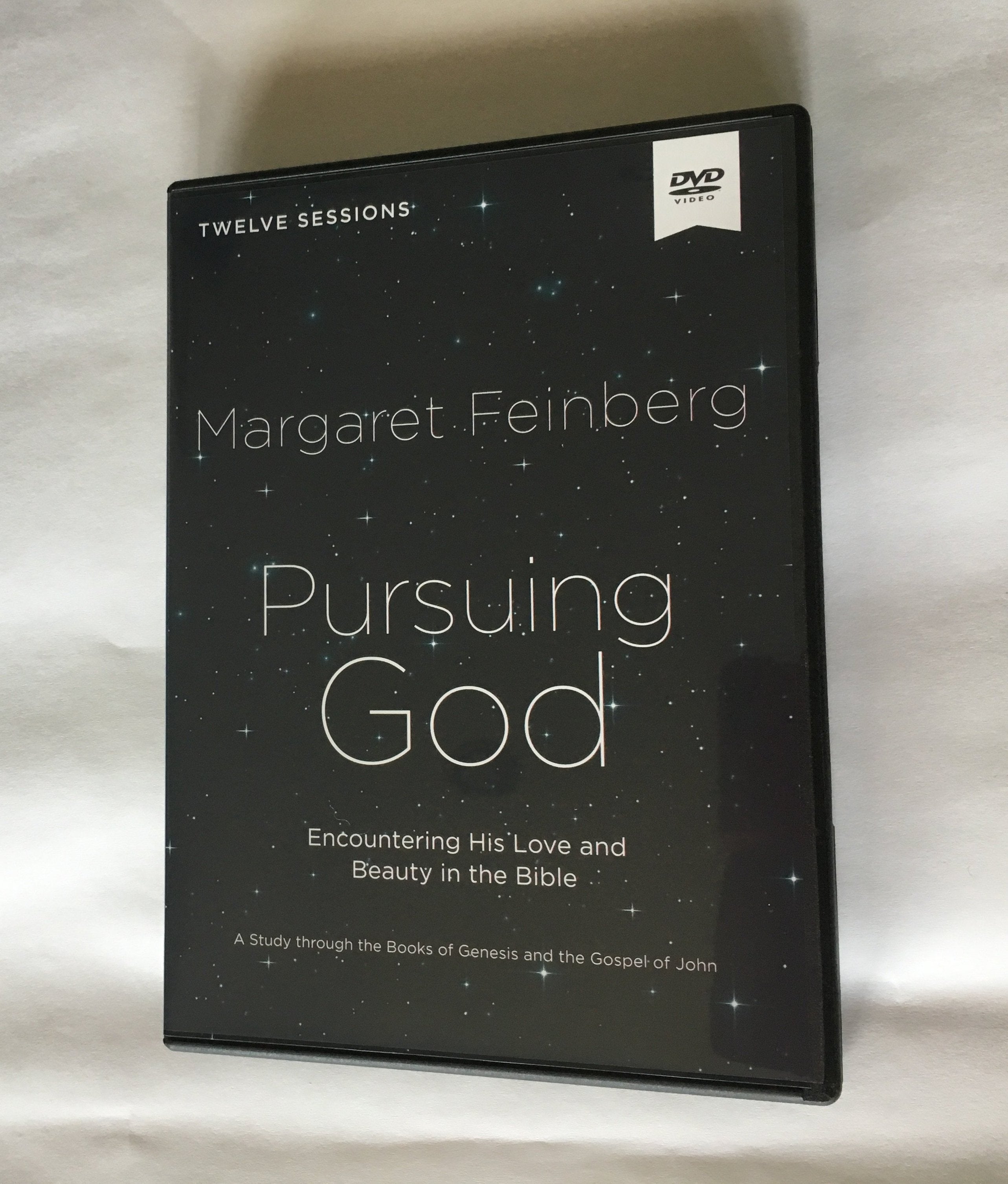 Pursuing God: Encountering His Love and Beauty in the Bible 12-Session DVD Bible Study